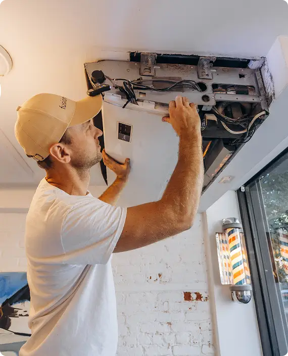 Instalacja klimatyzatora typu mini-split bez rur